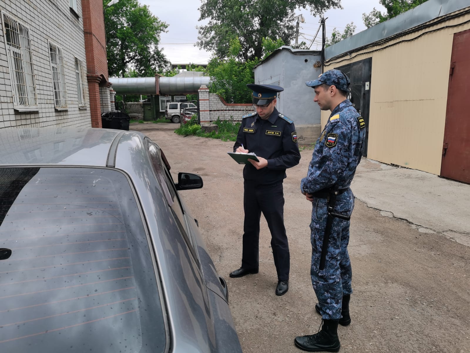 Рубцовчанин оплатил  задолженность по алиментам только после ареста авто.